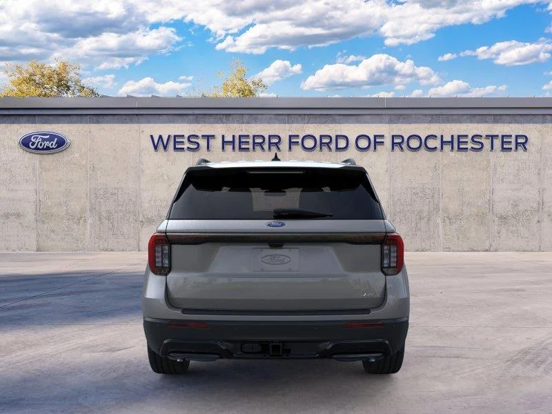 New 2026 Carbonized Gray Metallic Ford ST-Line image 6