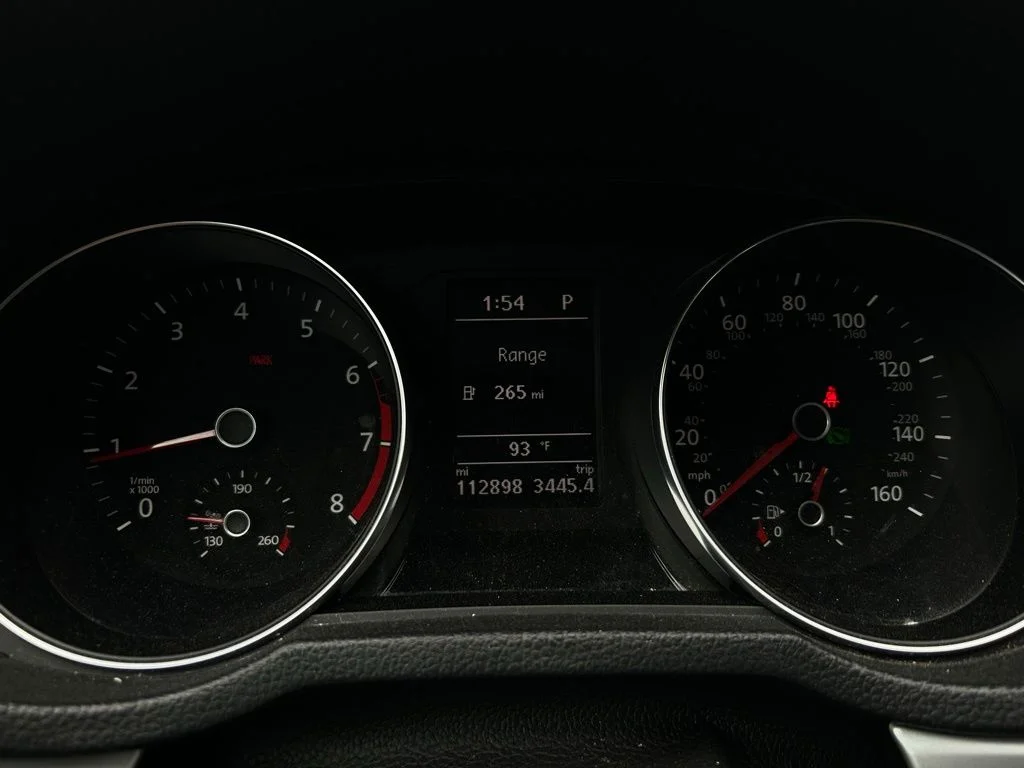 Used 2016 Gray Volkswagen 1.8T S image 10