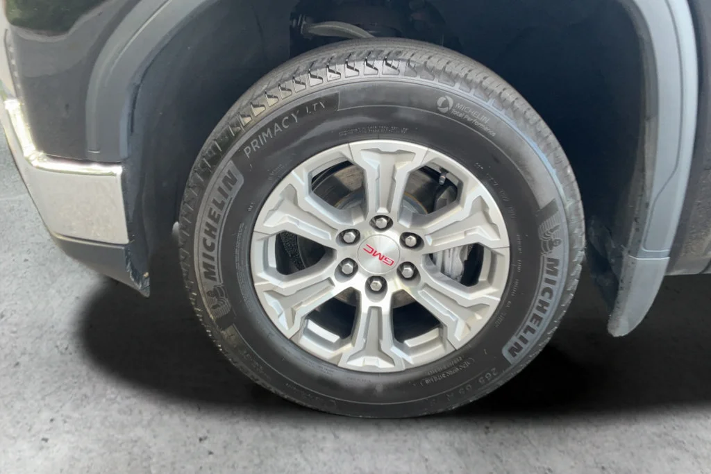 2025 GMC Sierra 1500 SLT - Photo 24