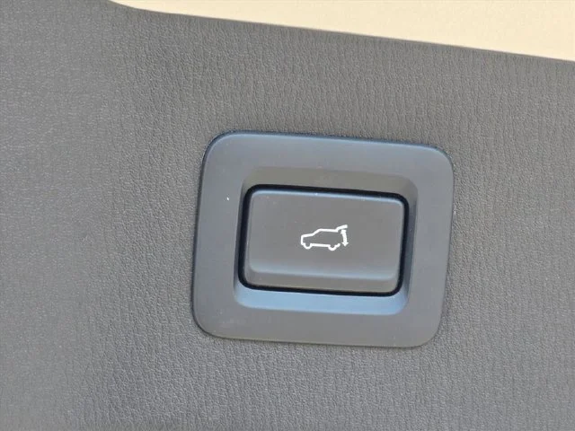 Used 2025 Silver Mazda 2.5 S Preferred Package image 30