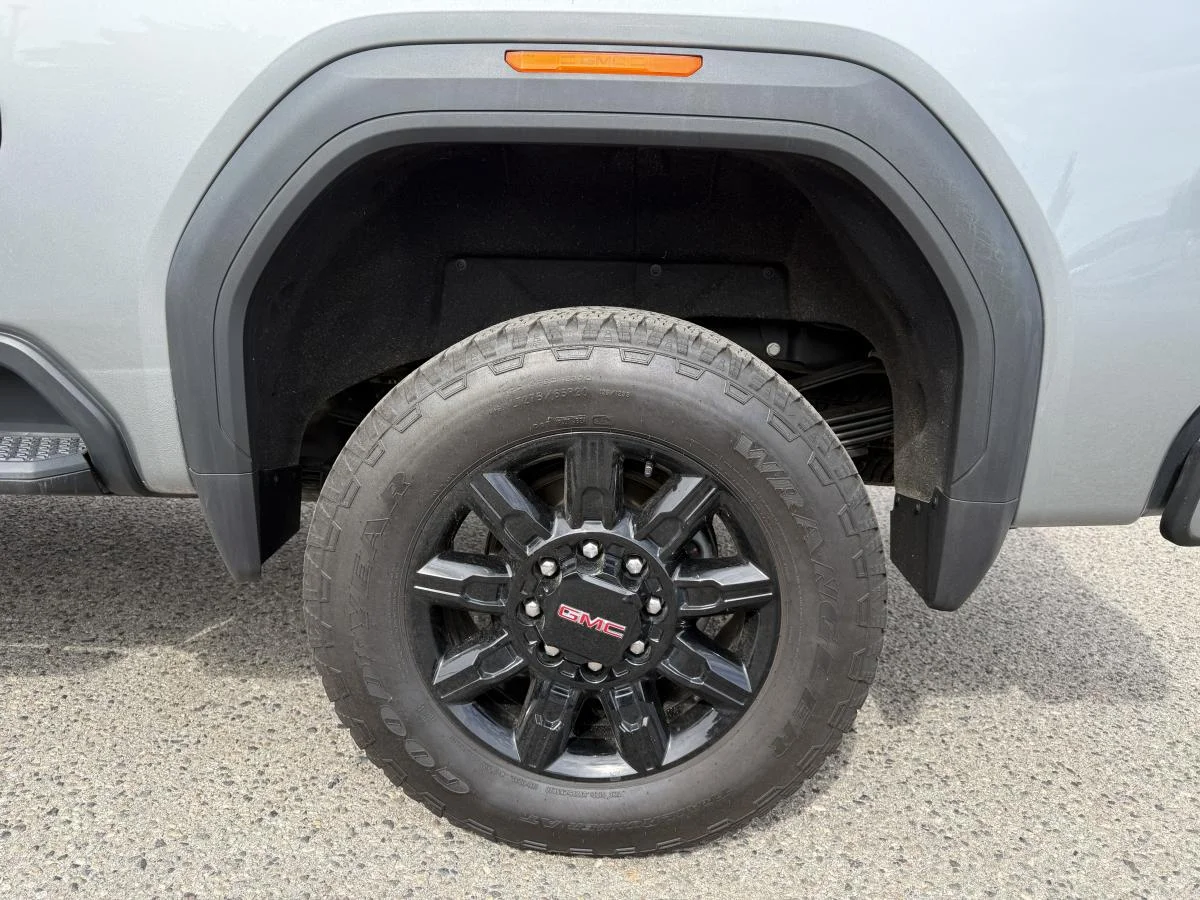 Used 2026 Grey GMC AT4 image 11