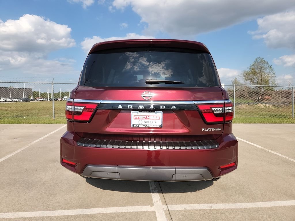 Used 2022 Red Nissan Platinum image 6