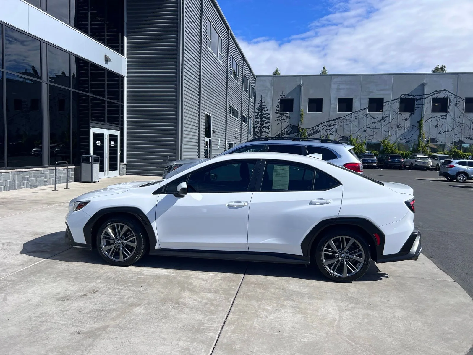 Used 2022 Ceramic White Subaru Base image 9