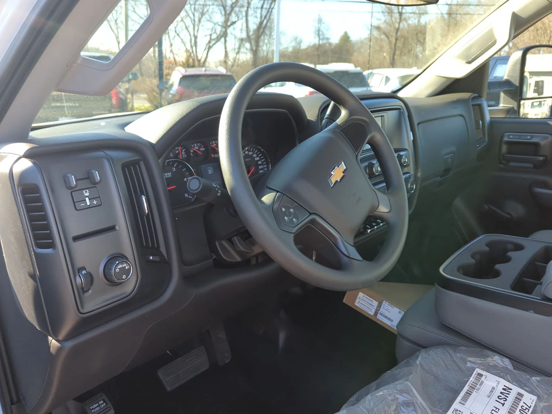 New 2023 Summit White Chevrolet Work Truck image 16