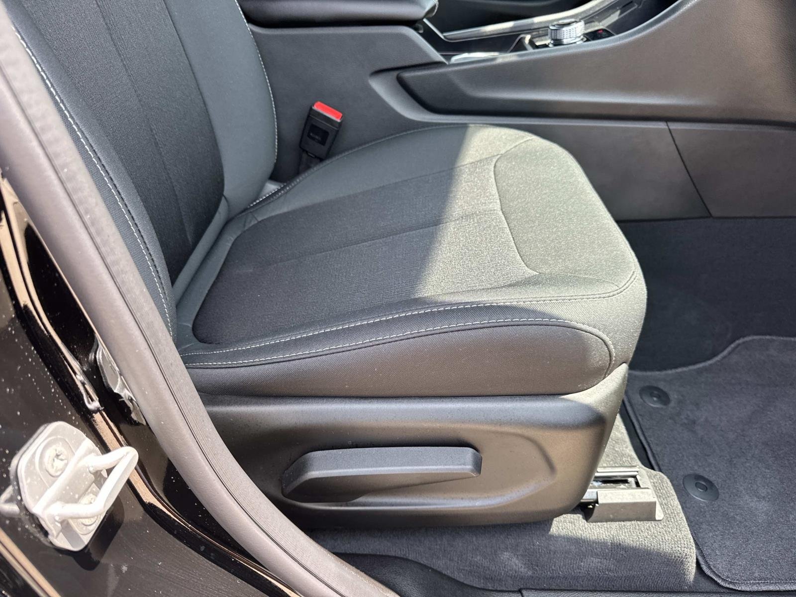 Used 2025 Black Jeep Laredo image 11