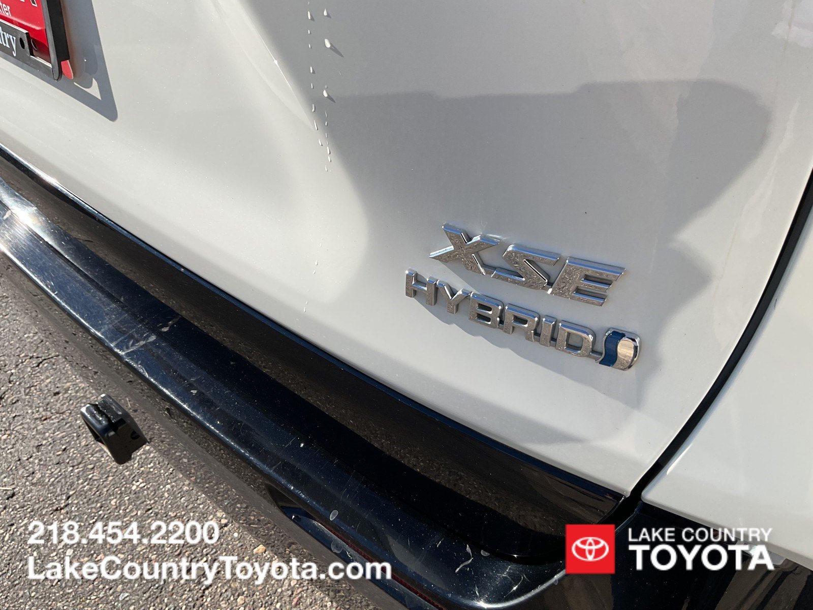 Used 2020 Blizzard Pearl Toyota XSE image 10
