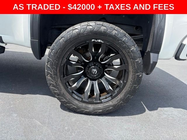 Used 2021 White GMC Denali image 10
