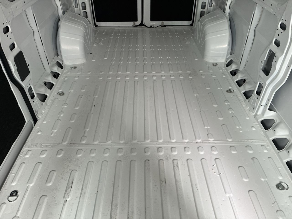 New 2026 Bright White Clear-Coat Exterior Paint RAM High Roof image 39