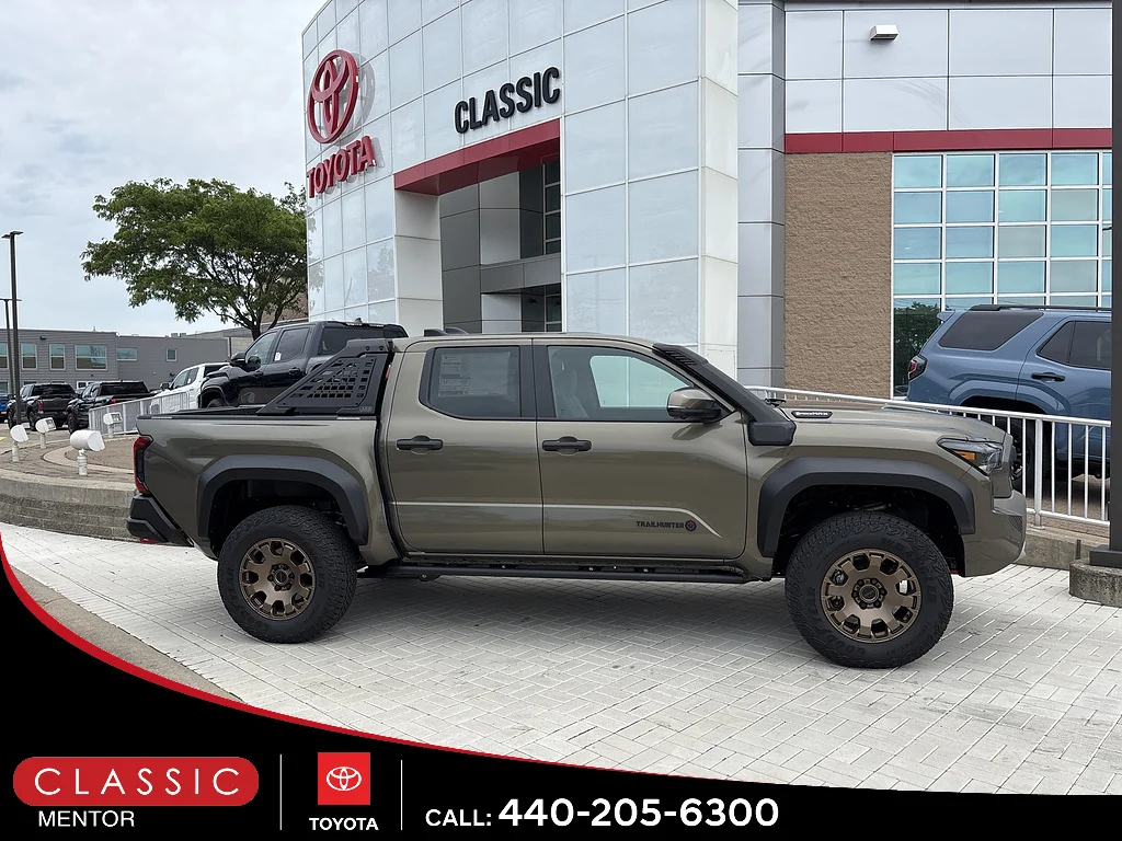 2026 Toyota Tacoma i-FORCE MAX Tacoma Trailhunter