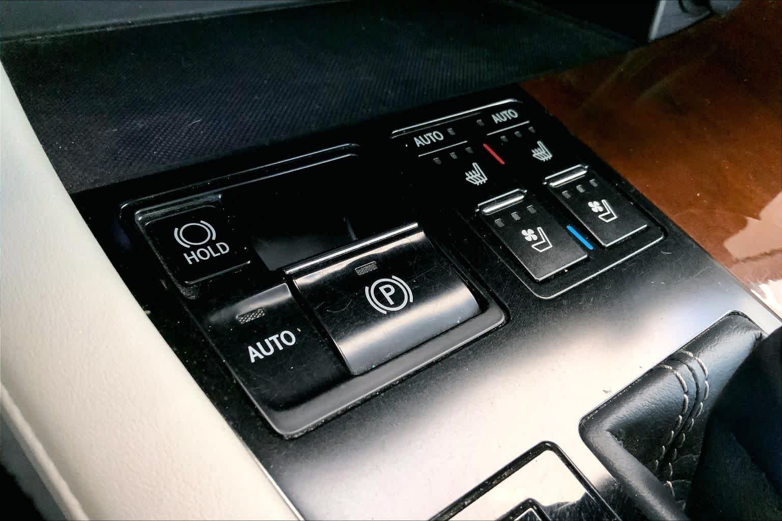Used 2017 Atomic Silver Lexus  image 33