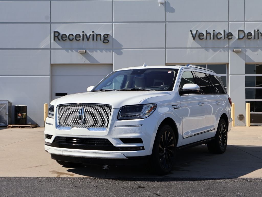 Used 2020 White Lincoln Reserve image 3