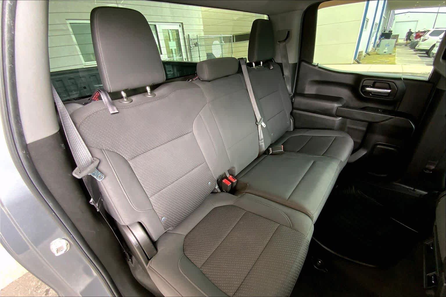 Used 2021 Satin Steel Metallic Chevrolet Custom image 20