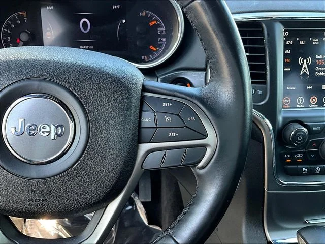 Used 2018 Gray Jeep Altitude image 13