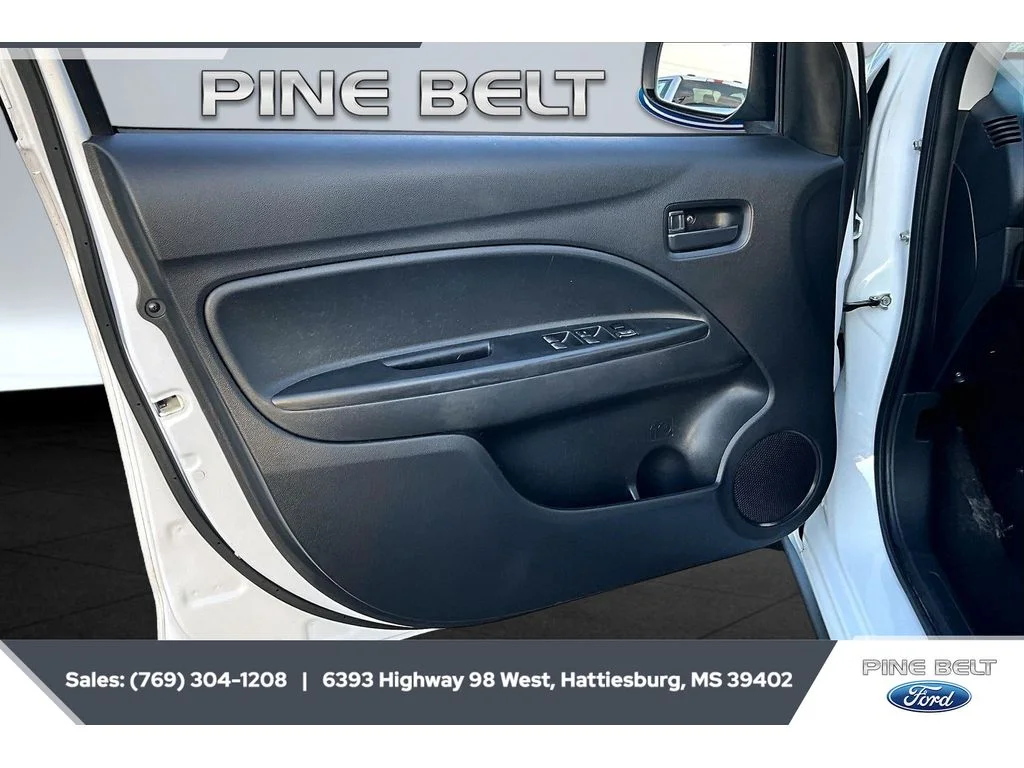 Used 2022 WHITE Mitsubishi ES image 17