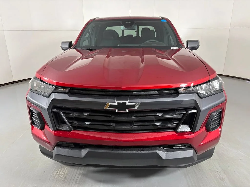 New 2026 Radiant Red Tintcoat Chevrolet LT image 4