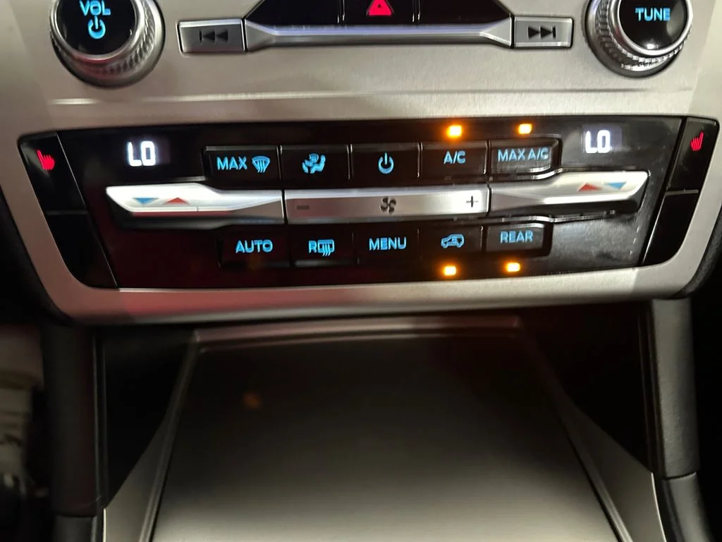 Used 2021 Gray Ford XLT image 30