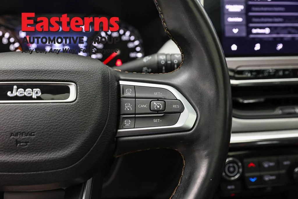 Used 2022 Red Jeep Limited image 75