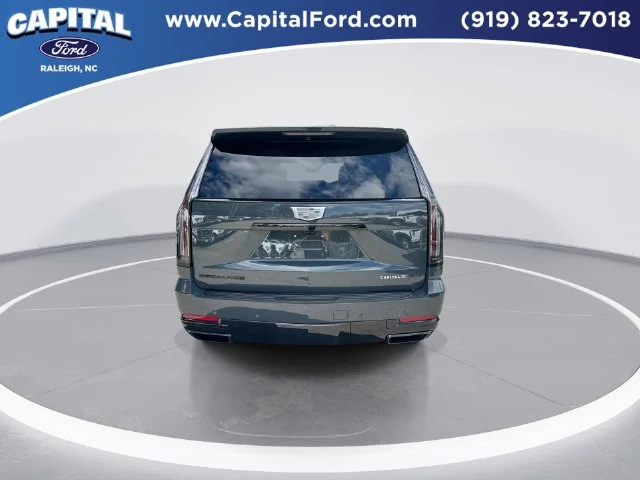 Used 2026 Green Cadillac Sport image 7