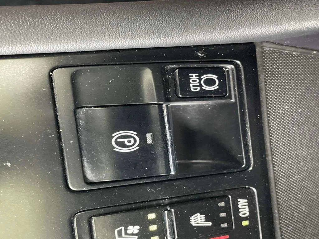 Used 2020 Silver Lexus 350 image 22