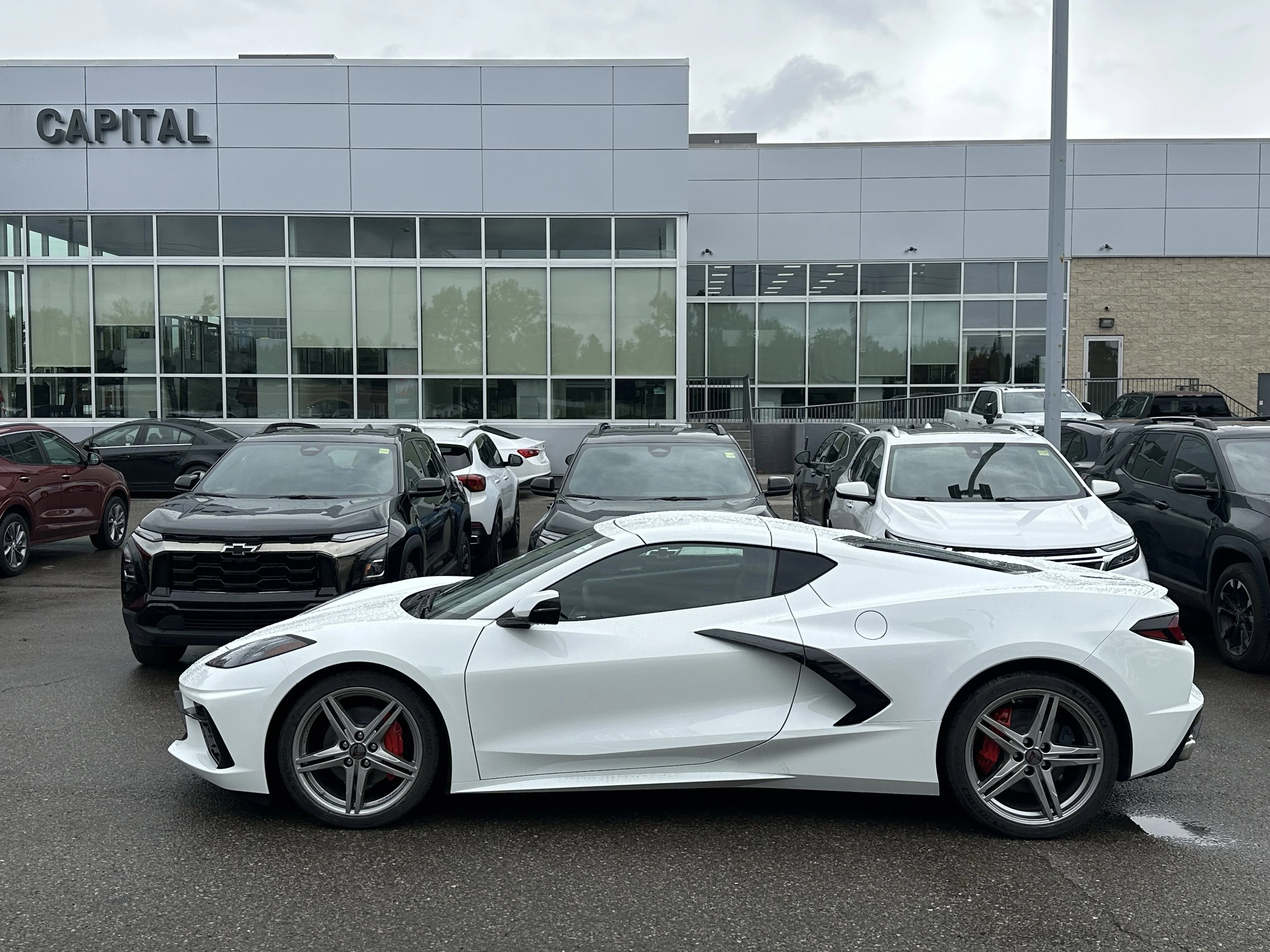 New 2026 Arctic White Chevrolet 1LT image 3