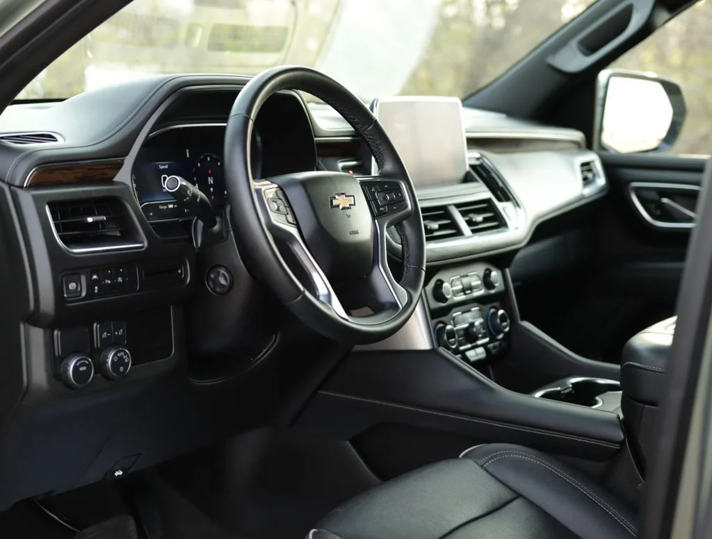 2023 Chevrolet Suburban Premier - Photo 9