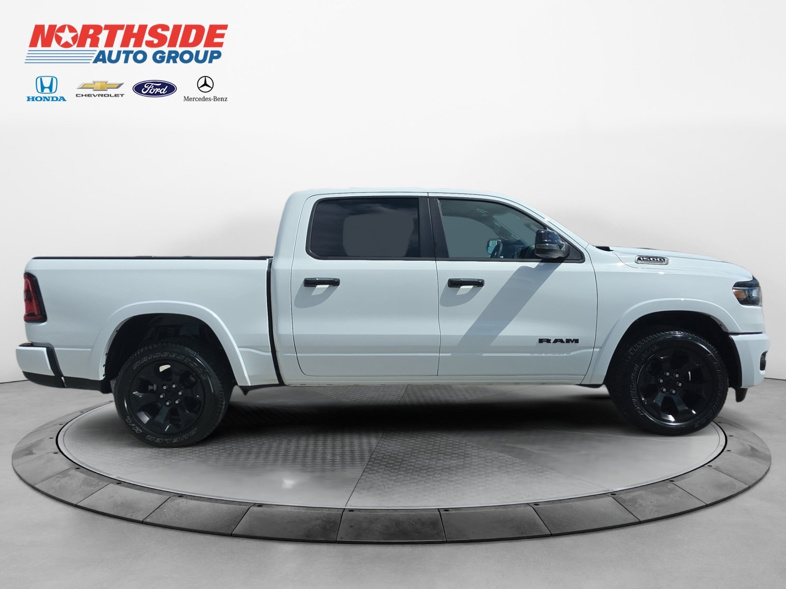 Used 2026 White Ram Big Horn/Lone Star image 8