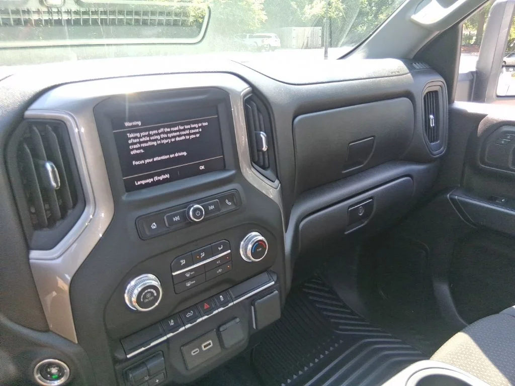Used 2024 White GMC Pro image 15