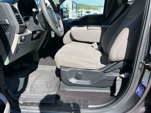 Certified Used 2018 Gray Ford XLT image 27