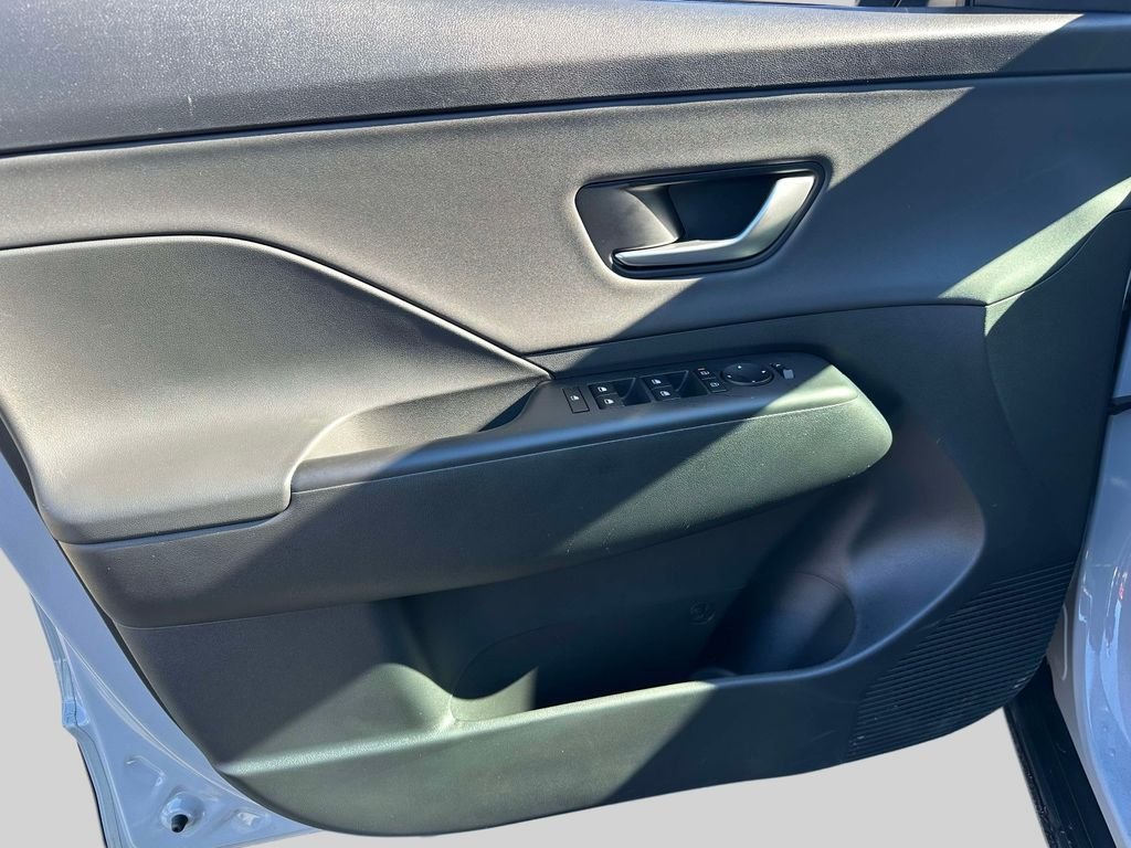 2026 Hyundai Kona SEL Premium - Photo 16