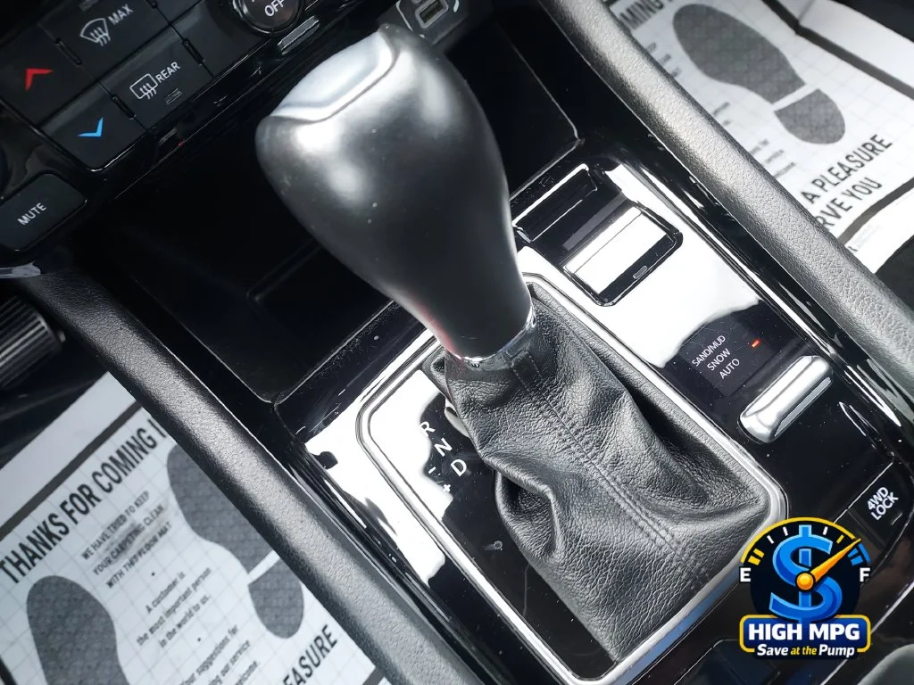 Certified Used 2025 Blue Jeep Limited image 20