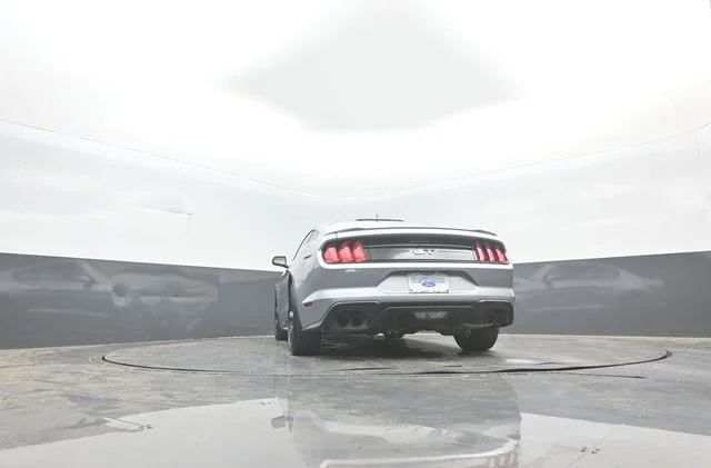 Used 2023 Silver Metallic Ford GT image 32