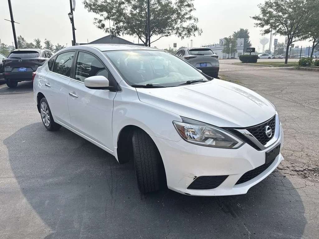 Used 2016 White Nissan S image 5
