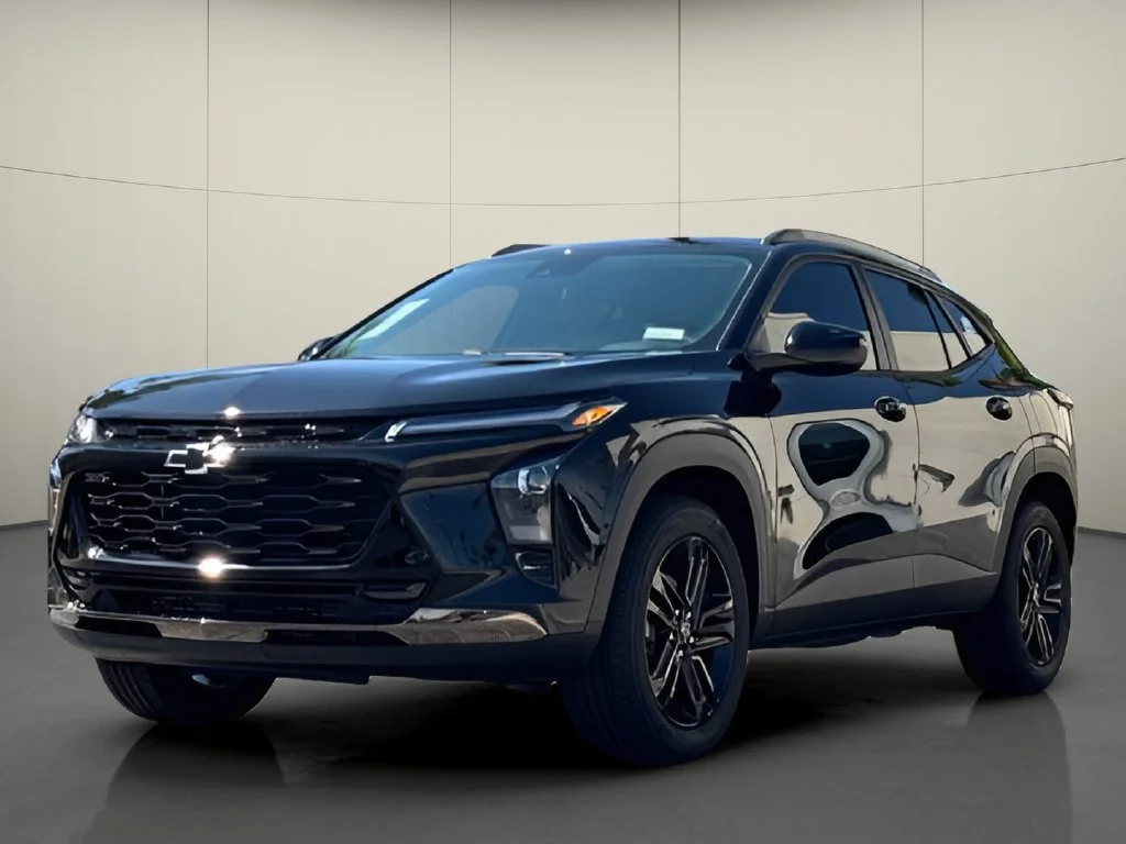 New 2026 Mosaic Black Metallic Chevrolet ACTIV image 3