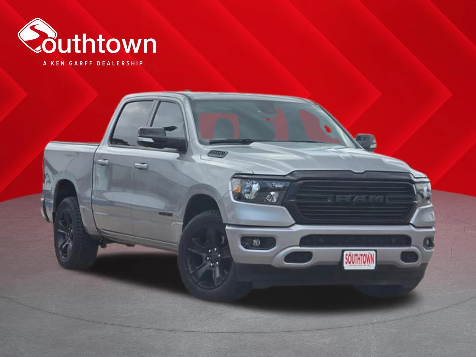 2021 RAM 1500 Big Horn/Lone Star 4x4 Crew Cab 5'7's photo