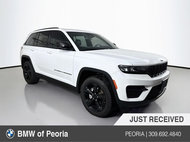 Used 2022 Bright White Clearcoat Jeep Altitude image 1