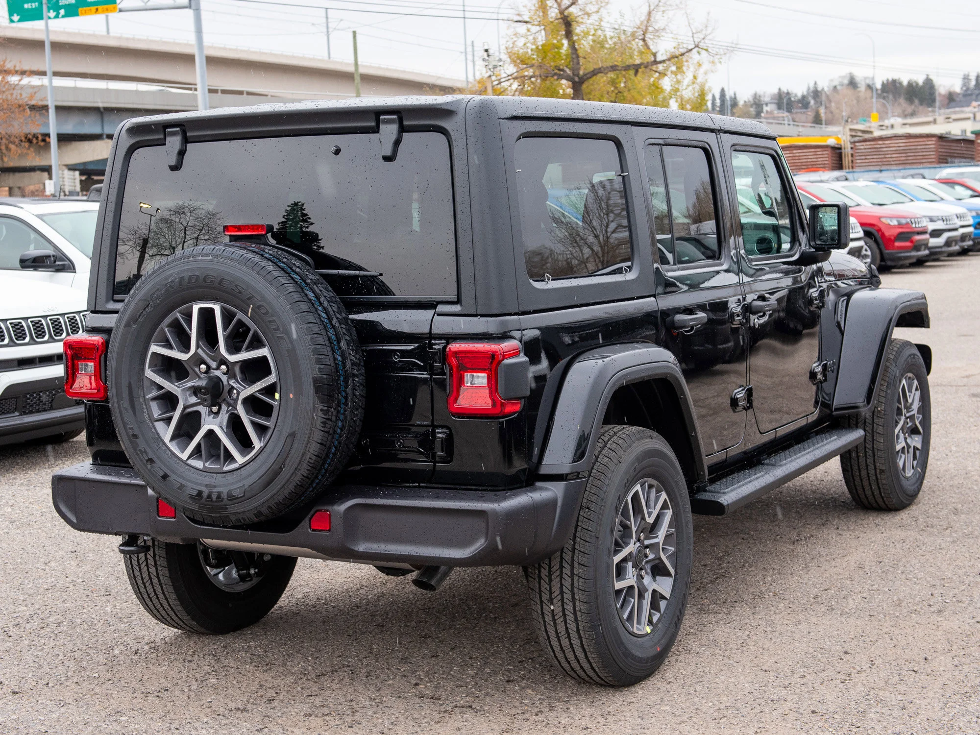 Used 2026 Black Jeep Sahara* 4 Door 4x4, Remote Start, Heated Seats/Wheel image 6