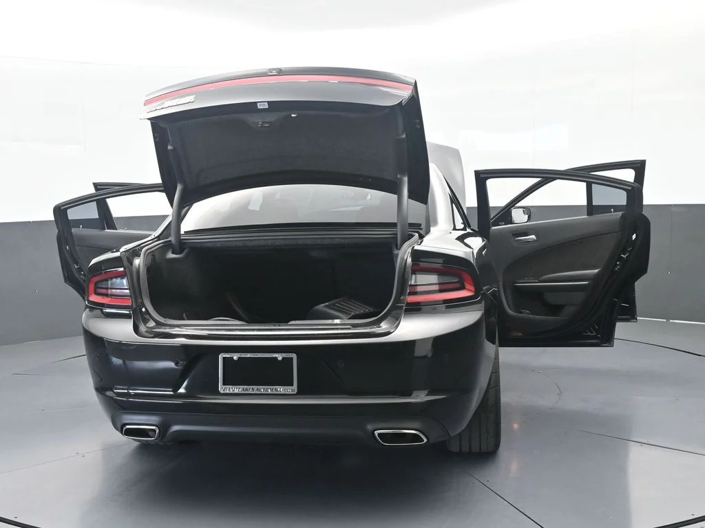 Used 2023 Pitch Black Clearcoat Dodge SXT image 67