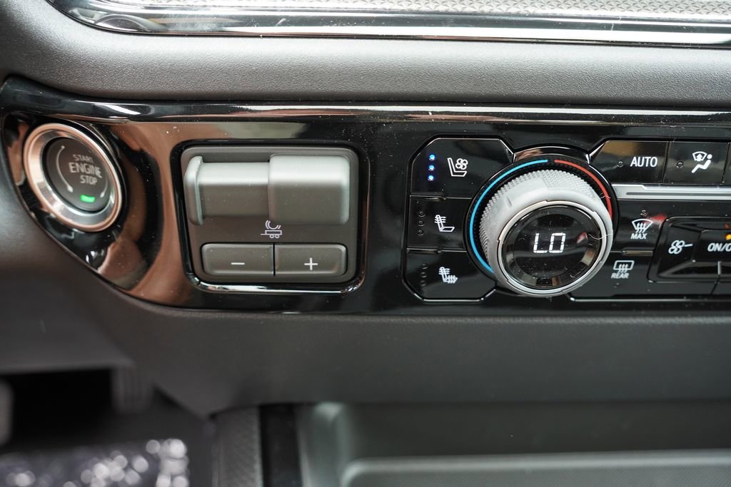 2026 Chevrolet Silverado 2500 HD ZR2 - Photo 17