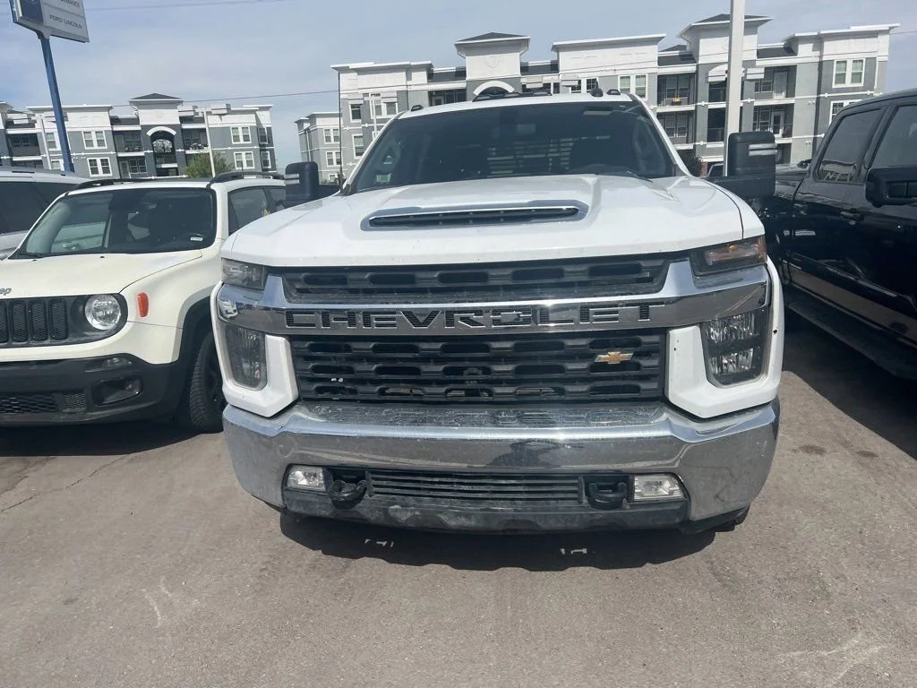 Used 2022 Summit White Chevrolet LT image 11