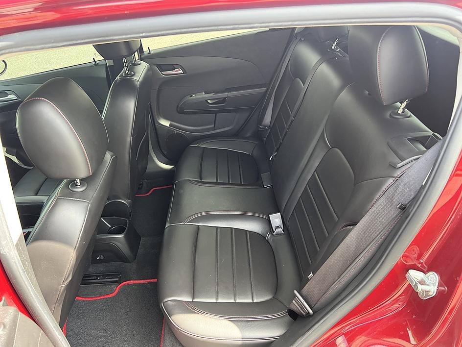 Used 2017 Cajun Red Tintcoat Chevrolet Premier image 14