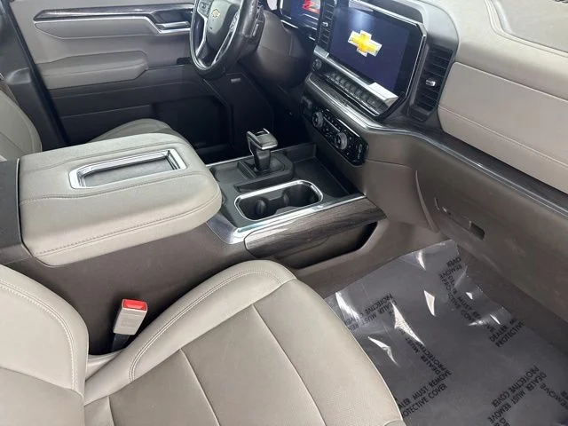 Used 2022 Gray Chevrolet LTZ image 25