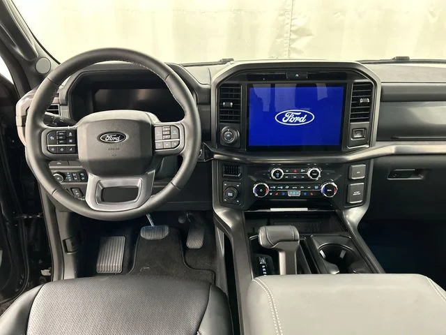 Used 2026  Ford Lariat image 22