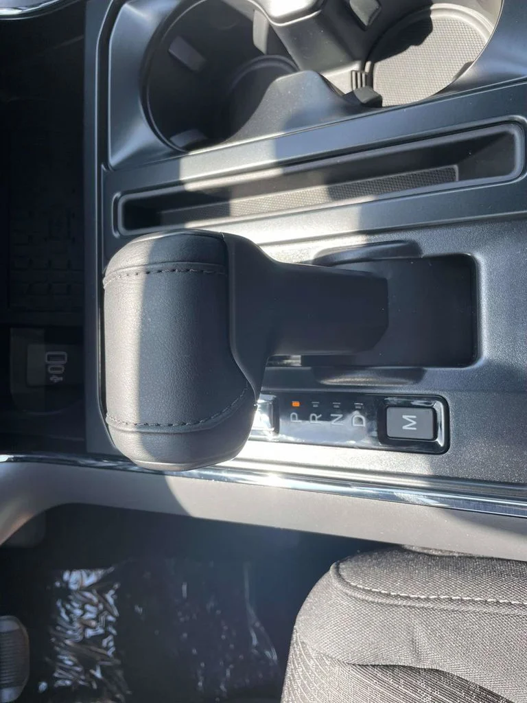 New 2026 Avalanche Ford XLT image 17