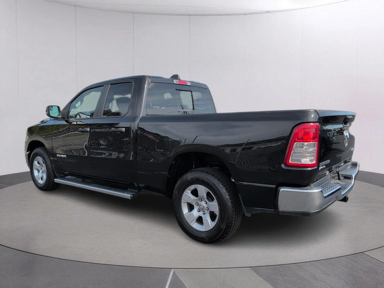 Used 2023 Diamond Black Crystal Pearlcoat Ram Big Horn image 5