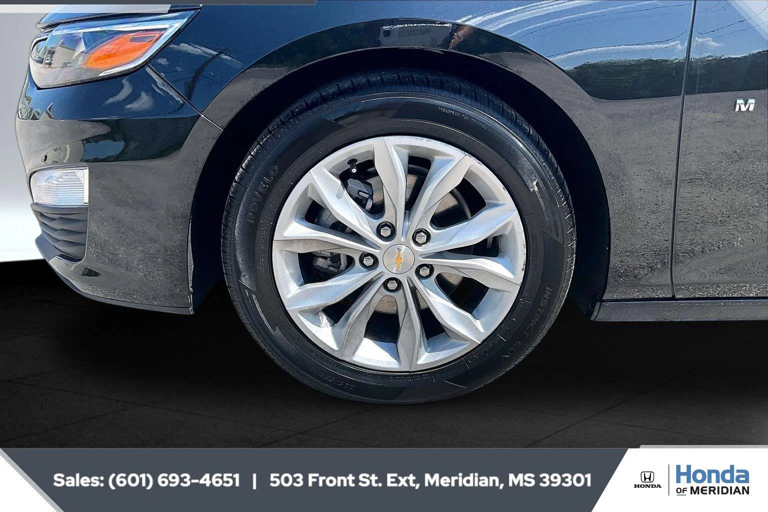 Used 2025 Mosaic Black Metallic Chevrolet LT image 7