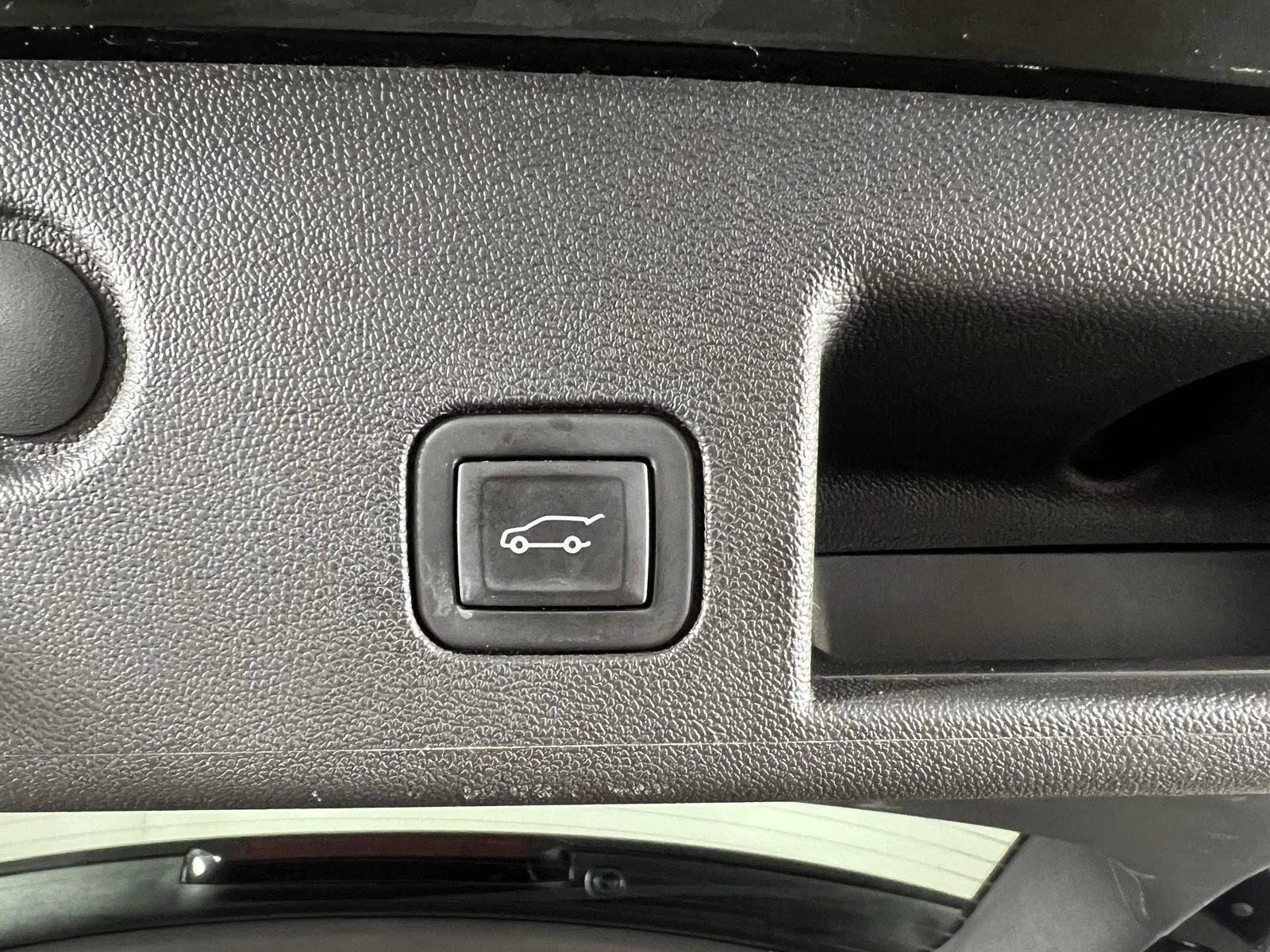 Used 2024 Mosaic Black Metallic Chevrolet RS image 25