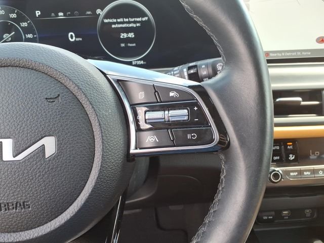 Used 2024 Snow White Pearl Kia EX image 21