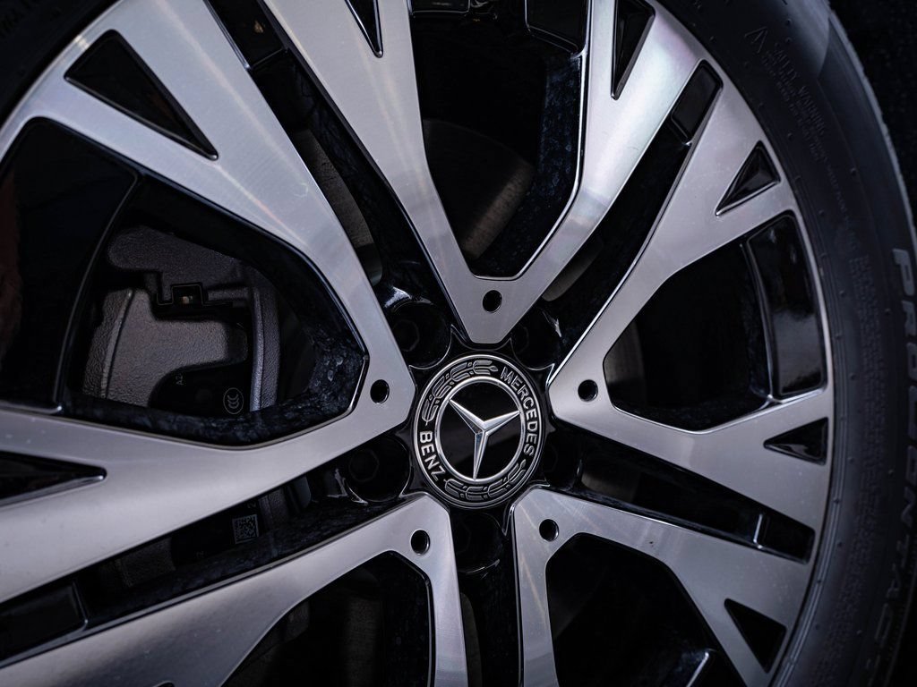 Used 2026 Mountain Gray Metallic Mercedes-Benz GLB 250 image 7