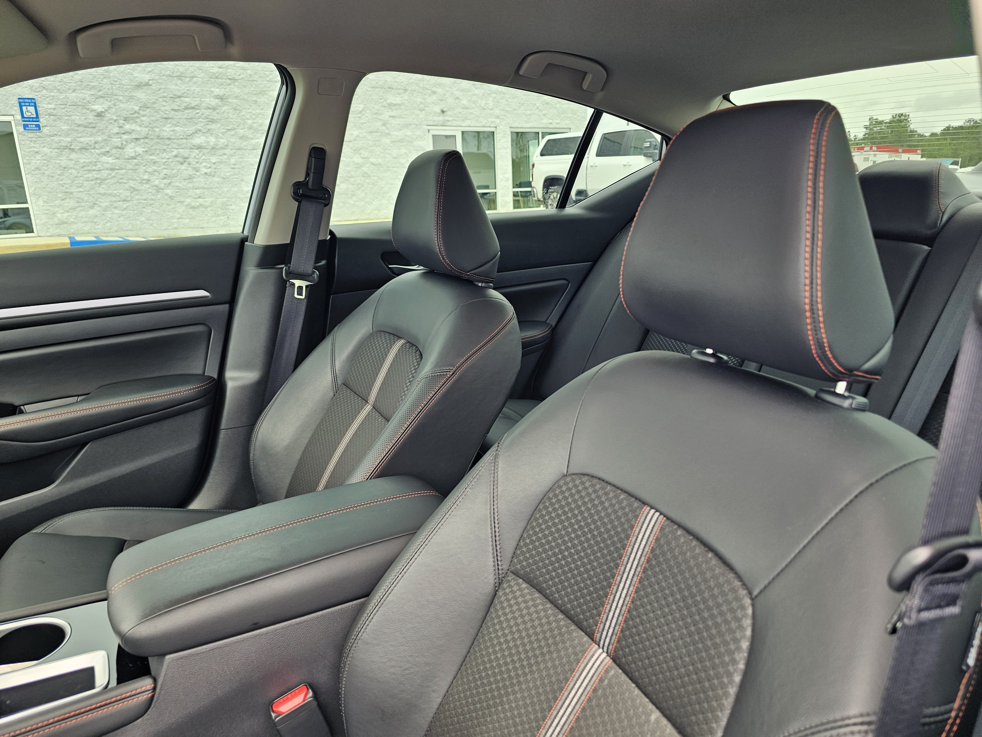 Used 2025 Gray Nissan SR FWD image 19
