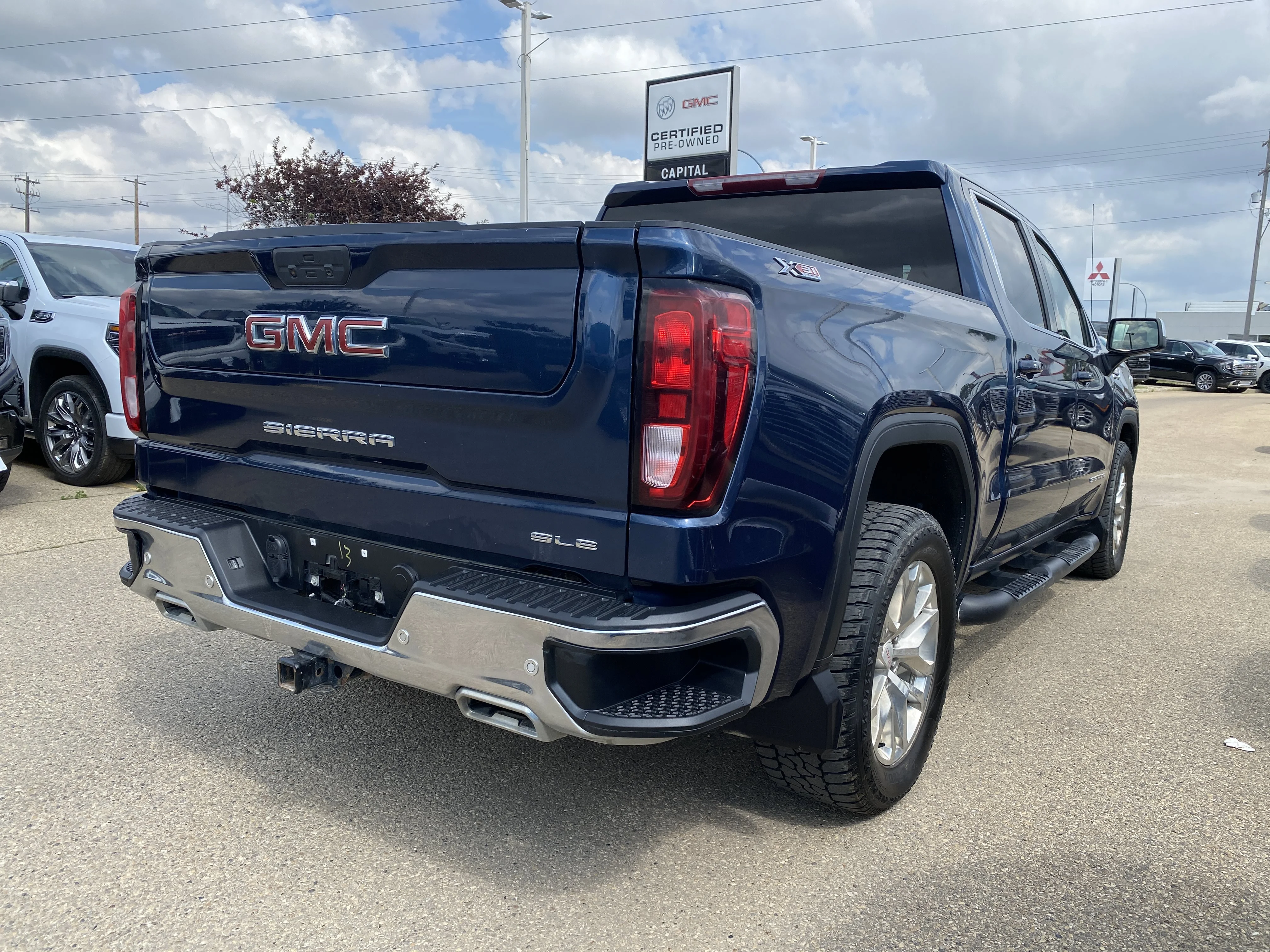 Used 2022 Blue GMC Crew Cab SLE image 5